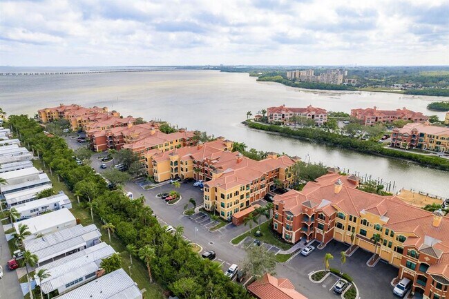 Building Photo - 2749 Via Cipriani