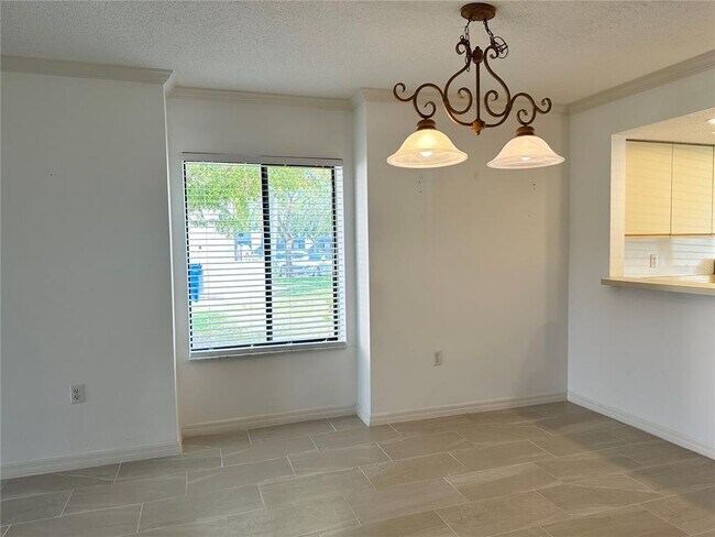 Building Photo - 6191 Timberlake Dr