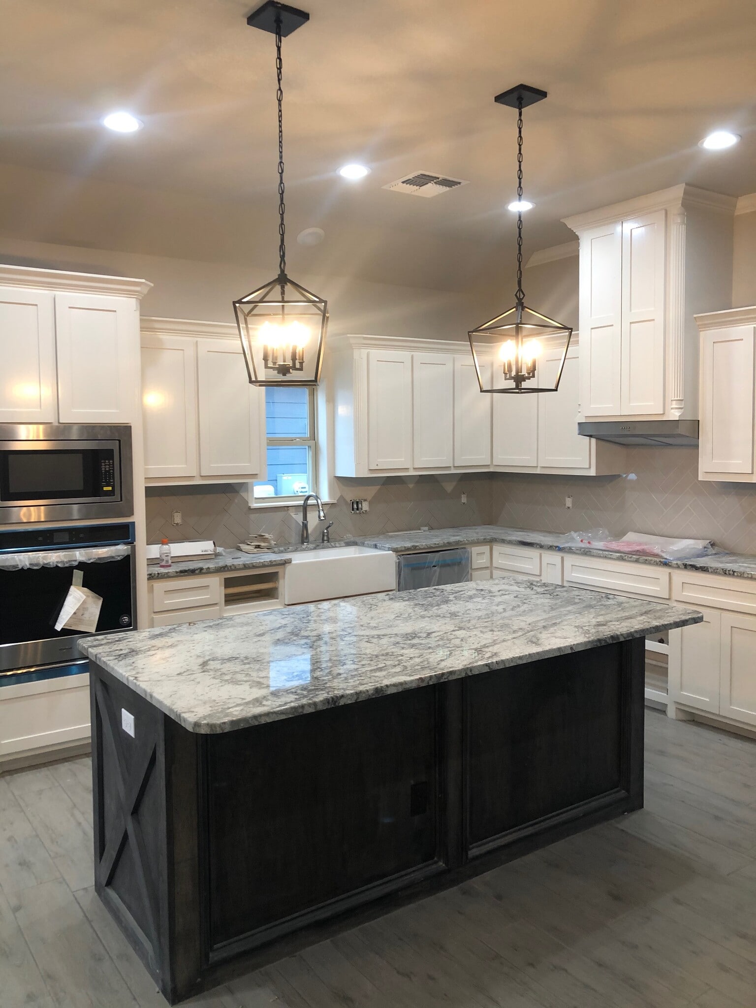 Building Photo - 11505 S Crk Dr