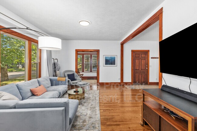 Building Photo - 1355 Bemis St SE