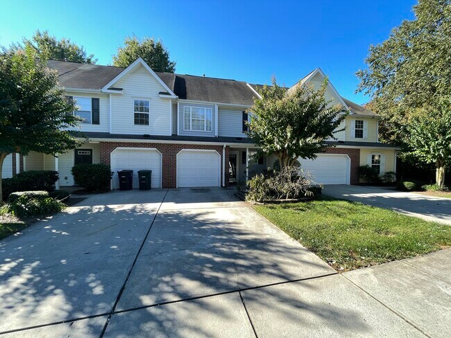 Primary Photo - 5647 Fellowship Dr