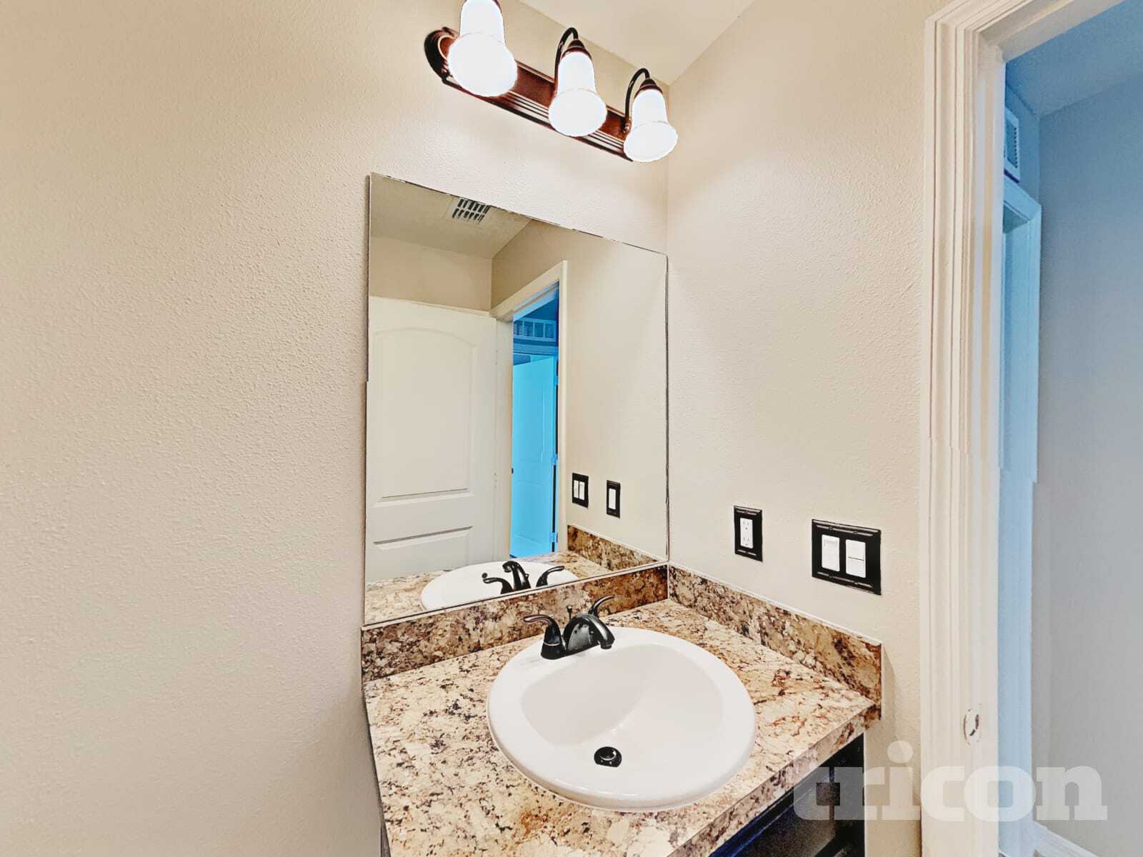 Building Photo - 10614 Massimo Dr