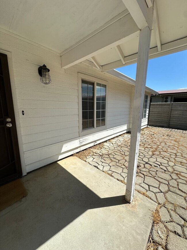 Building Photo - 3228 Lyndsey Ln