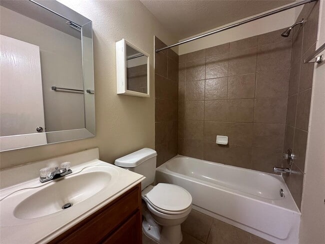 Building Photo - 20707 Indigo River Ln