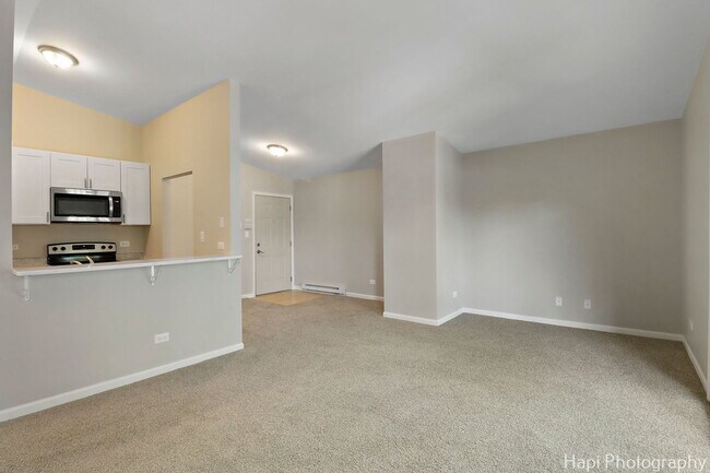 Building Photo - 4301 W Shamrock Ln