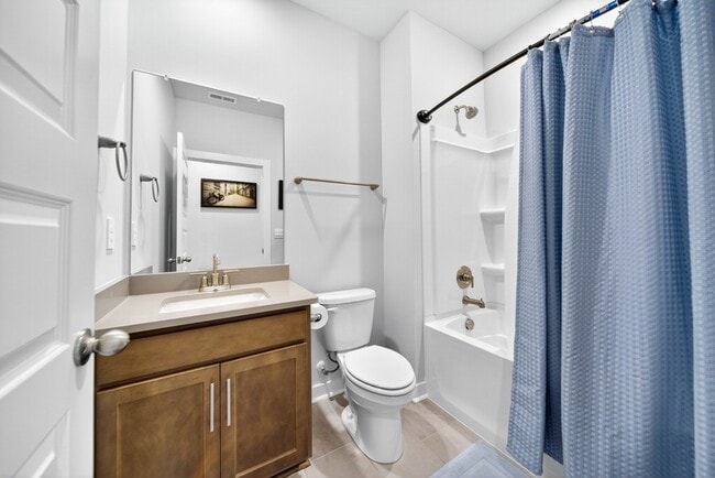 Building Photo - 2049 Holmesburg Private Cir