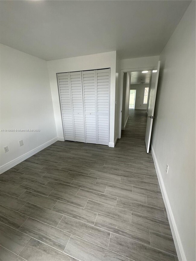 Building Photo - 2050 SW 122nd Ave