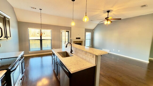 Building Photo - 5110 Oliver Grove Ln