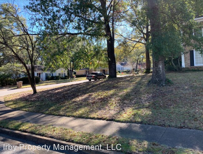 Building Photo - 4 br, 3 bath House - 730 Oak Hill Ct