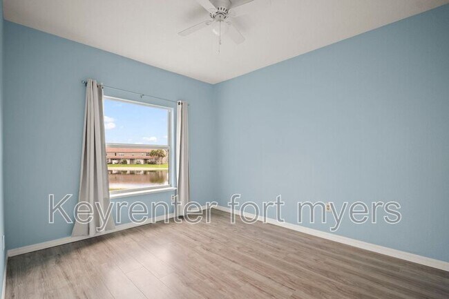 Building Photo - 11530 Villa Grand