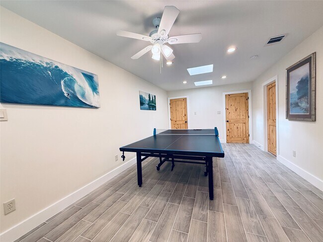 Building Photo - 3936 Wagon Rd