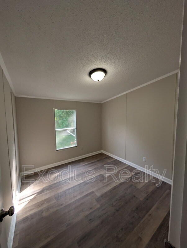 Building Photo - 38 Paul Revere Ln