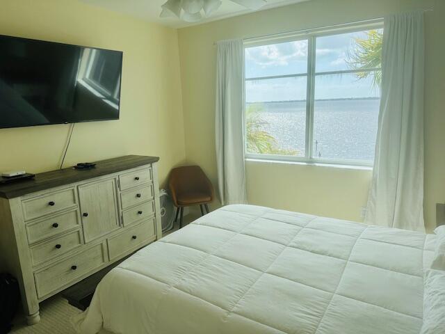 Building Photo - 975 NW Flagler Ave