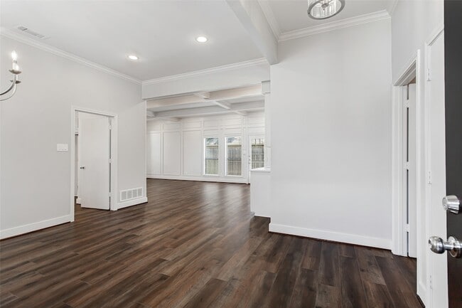 Building Photo - 2117 Promontory Point