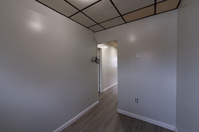 Building Photo - Spruce (294)