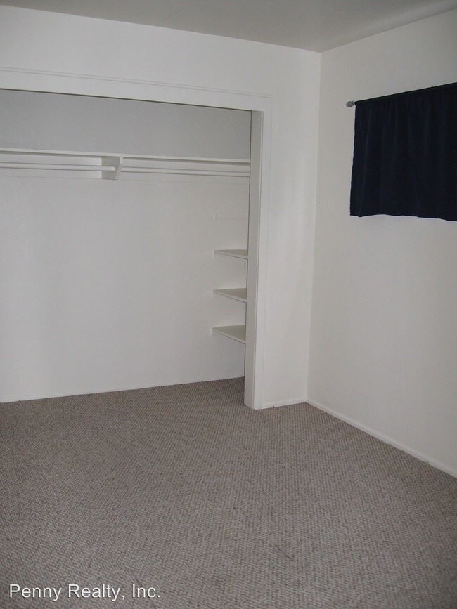 Building Photo - 4424 Fanuel St