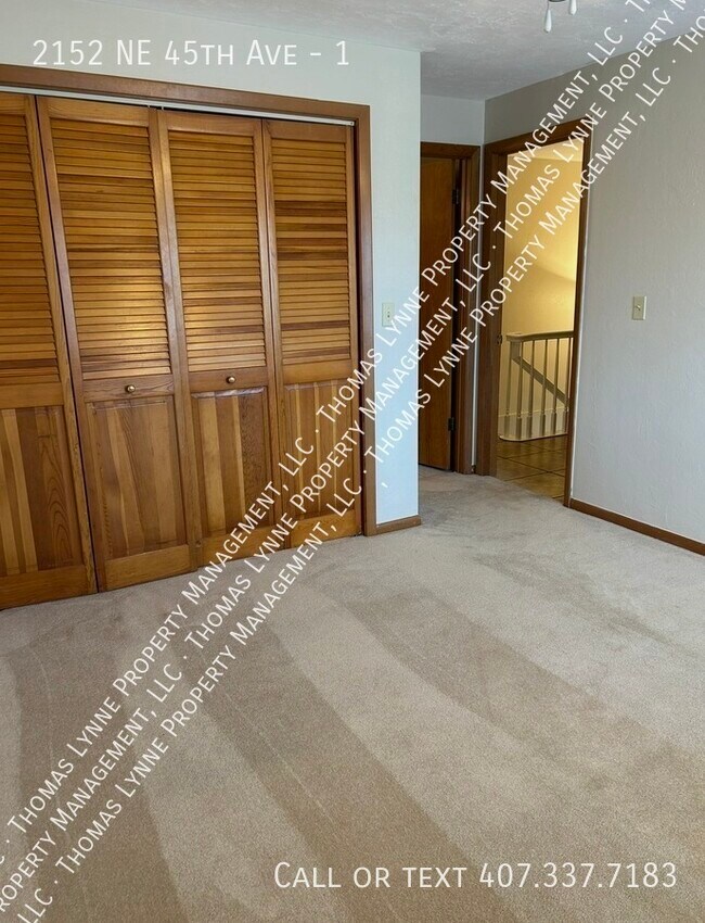 Building Photo - 2152 NE 45th Ave