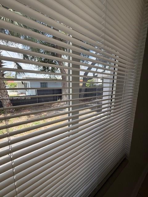 Building Photo - 13300 NE 10th Ave