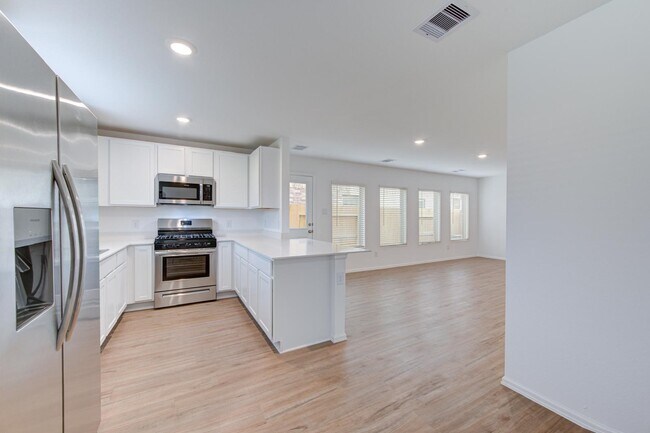 Building Photo - 26738 Paloma Blanca Dr