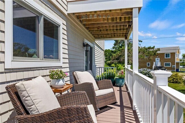 Building Photo - 26 Walcott Ave