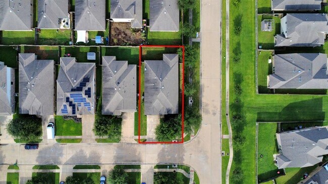 Building Photo - 2439 Dark Elm Dr
