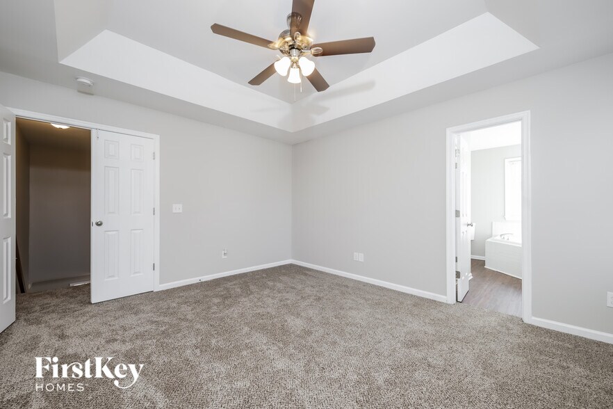 Building Photo - 4908 Heritage Woods Ct
