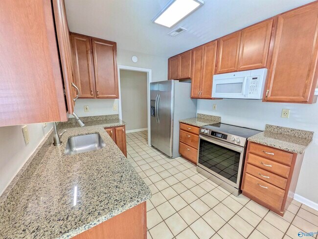 Building Photo - 14012 Hurstland Dr SW