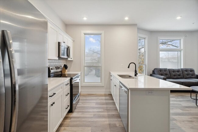 Building Photo - 1164 Terrace St