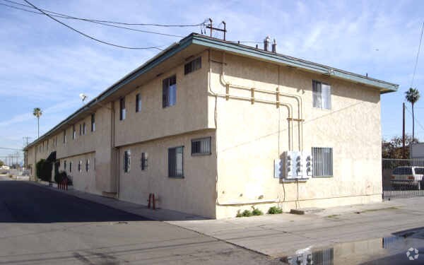 Primary Photo - Avalon Place