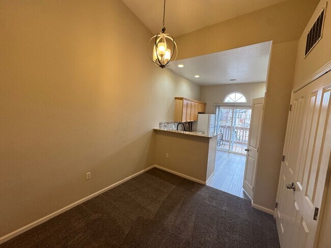 Building Photo - 4005 S Dillon Way