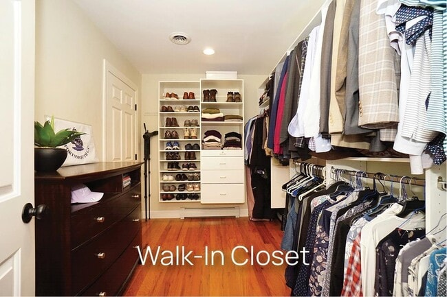 Building Photo - 41 Clearwater Dr