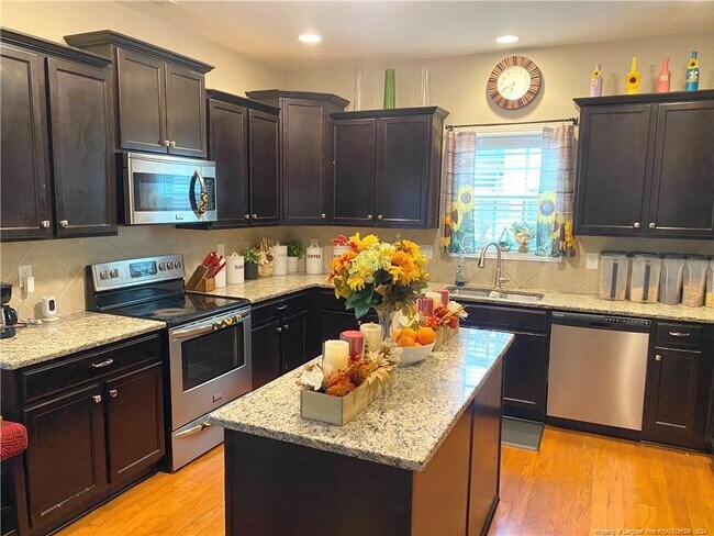 Building Photo - 28 Torrington Ridge