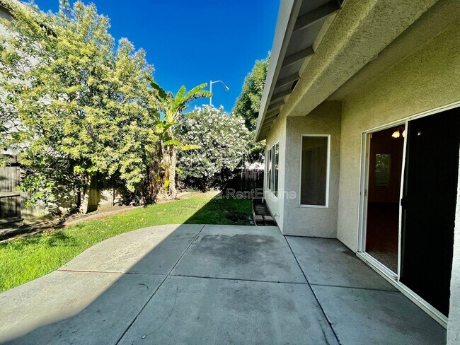 Building Photo - 3908 Lembert Dome Ct