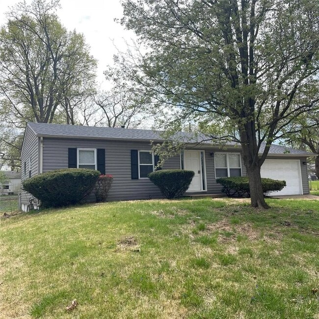 Building Photo - 12370 Pinta Dr