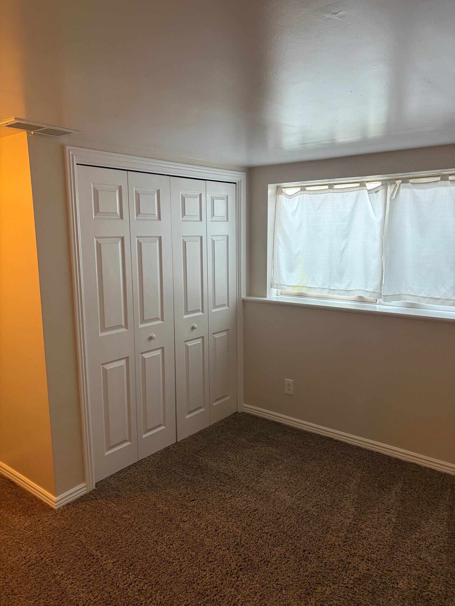 Building Photo - 3747 S Lee Maur St