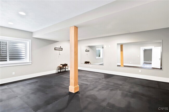 Building Photo - 112 Orchard Rd