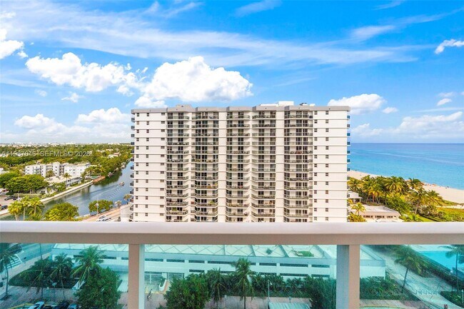 Building Photo - 102 24th St