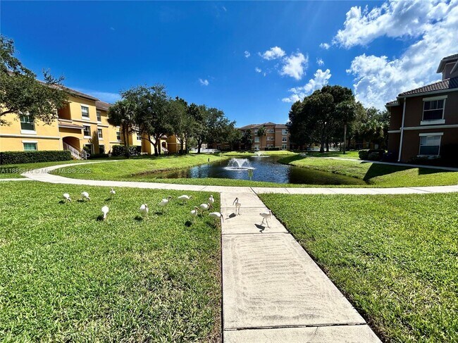 Building Photo - 5080 Fairways Cir