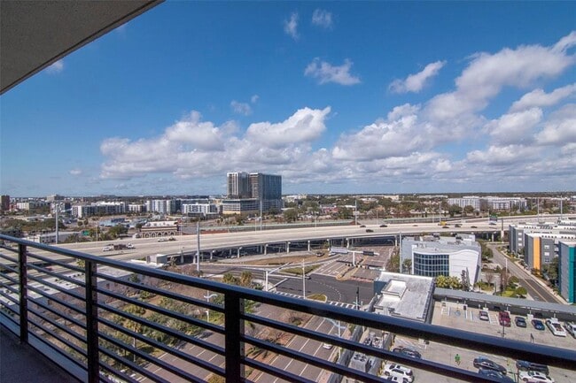 Building Photo - 1120 E Kennedy Blvd