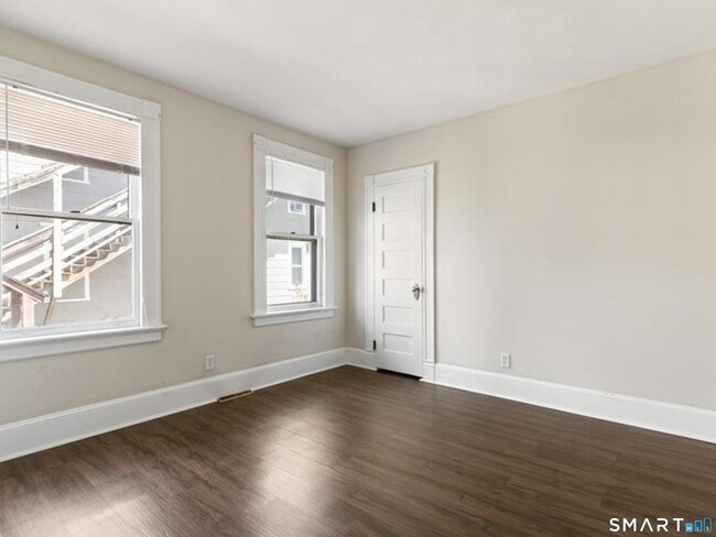 Building Photo - 171 Bassett St