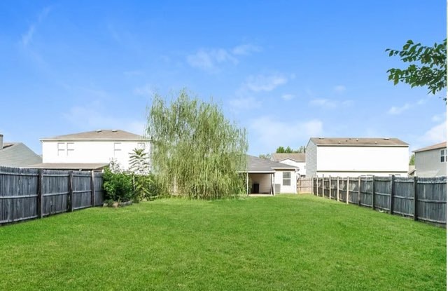 Building Photo - 15426 Mill Valley Dr