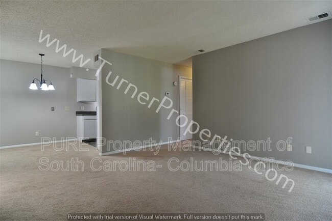 Building Photo - 411 Old Manor Rd