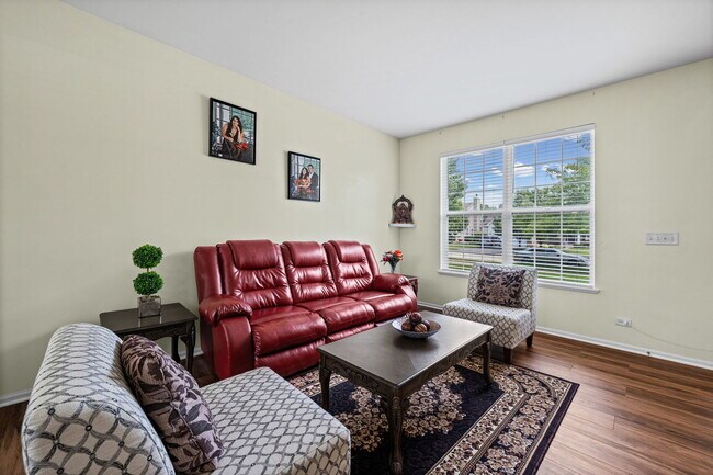 Building Photo - 126 Redmond Dr