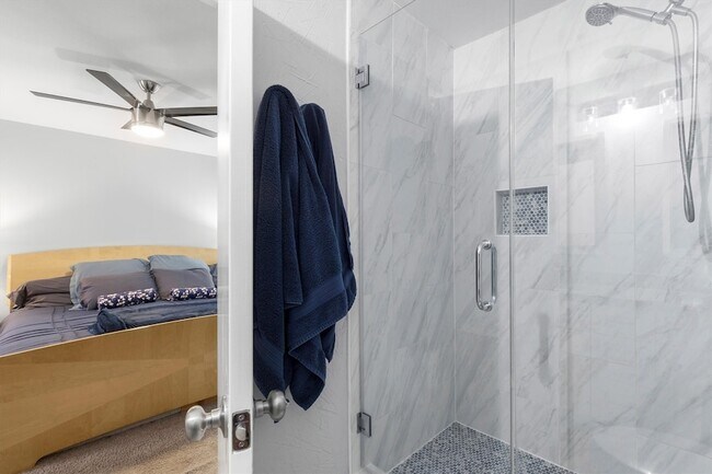 Building Photo - 7830 La Sobrina Dr