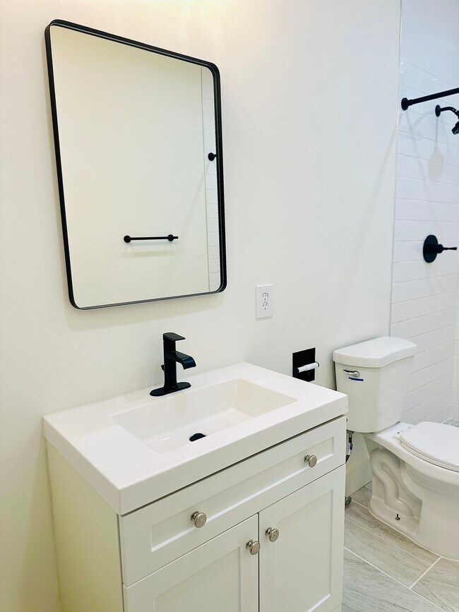 Building Photo - 1401 N 36th St