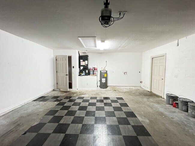 Building Photo - 3 BD/2BA Home in Beautiful Summerfield!!!