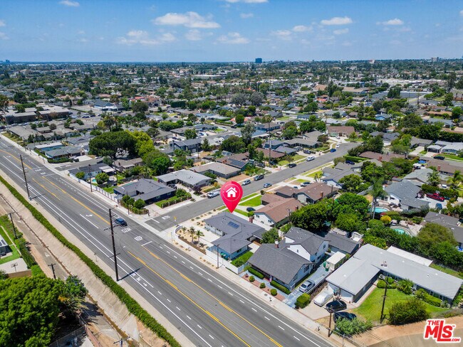 Building Photo - 12831 Red Hill Ave