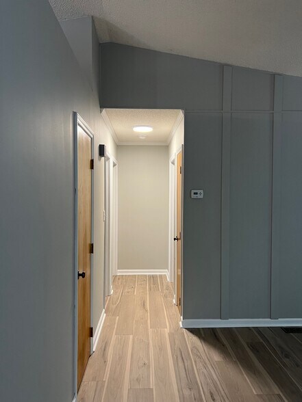 Hallway - 116 Lookout Dr