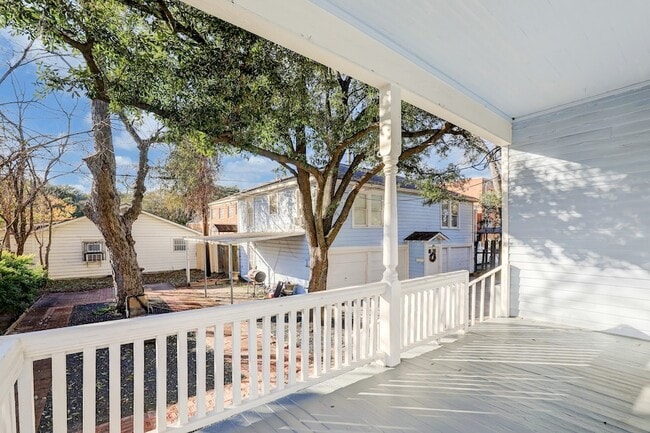 Building Photo - 1229 Heights Blvd