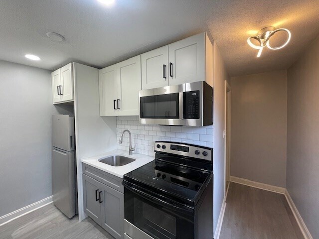 Building Photo - 808 Willard St